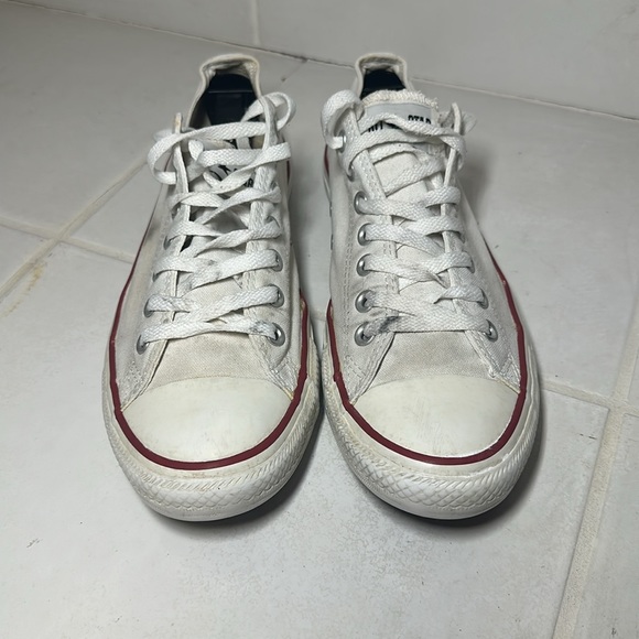 Converse Low Top, Used White Faded Color Size 10.5 US GREAT CONDITION! - Picture 2 of 12